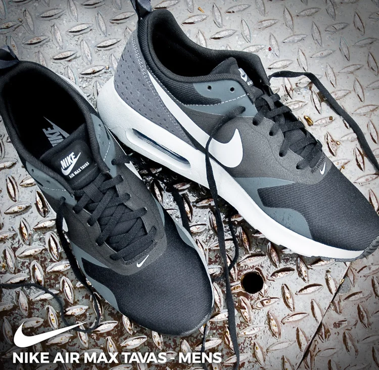 NikeAirMaxTavas.jpg