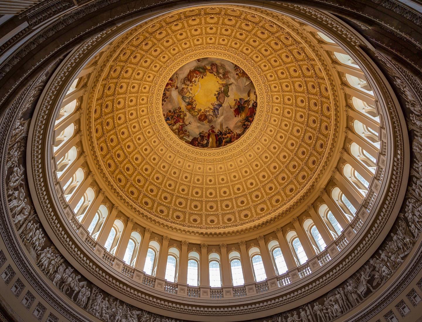 Capital Rotunda&hellip;.symbolic, beautiful, powerful, inspirational&hellip;.says CB! 😊
.
.
.
#beautiful #amazing #inspiring #symbolic #usa #washintondc #photographer #photo #canon #travel #travelphotography