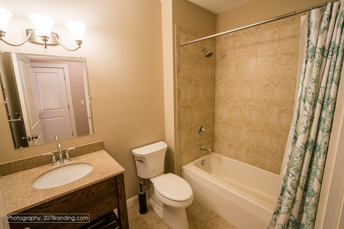 South-Portland-Real-Estate-Photographer-12.jpg