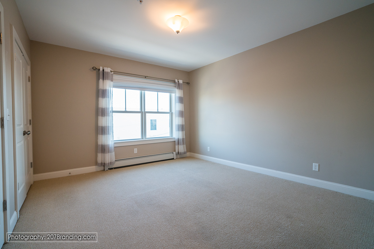 South-Portland-Real-Estate-Photographer-13.jpg