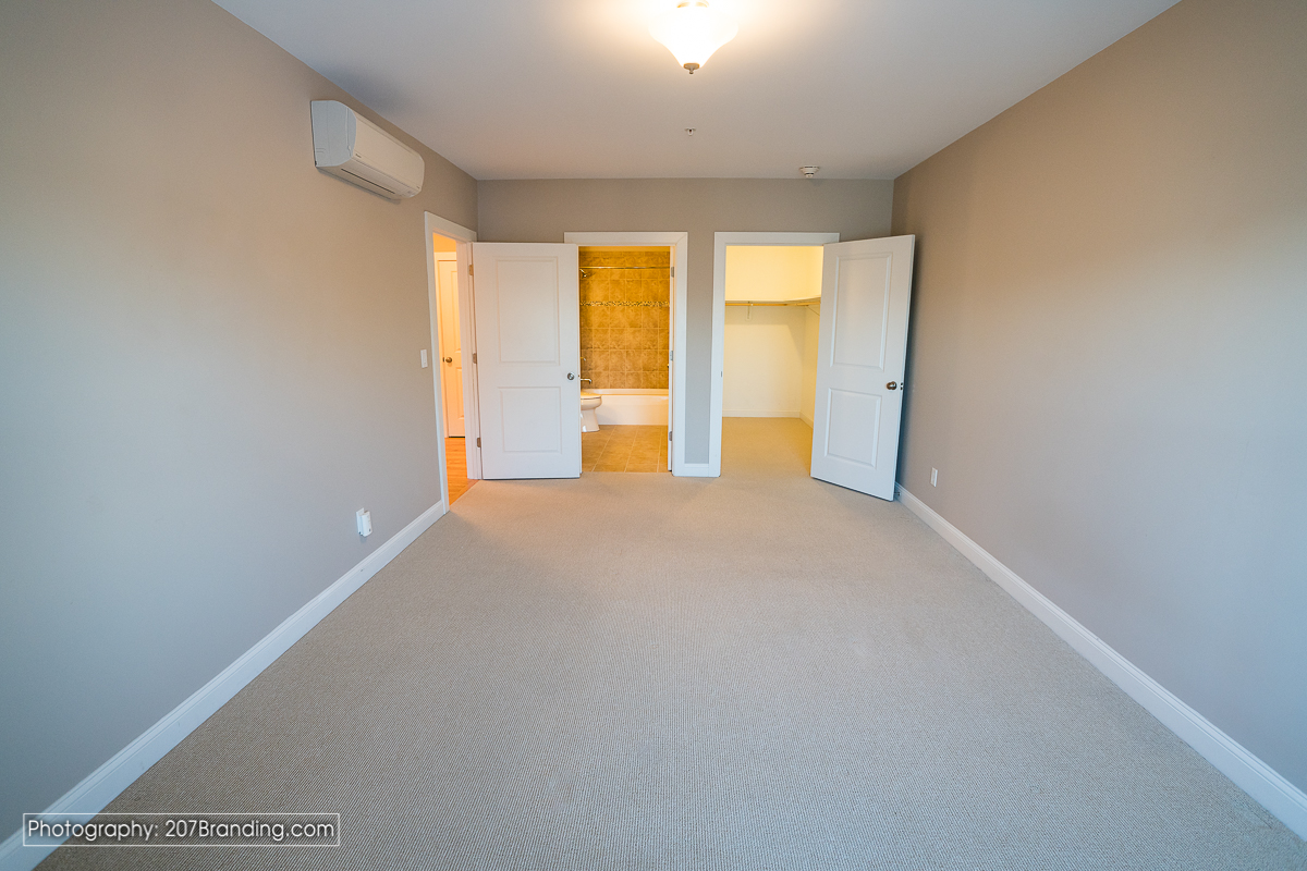 South-Portland-Real-Estate-Photographer-21.jpg