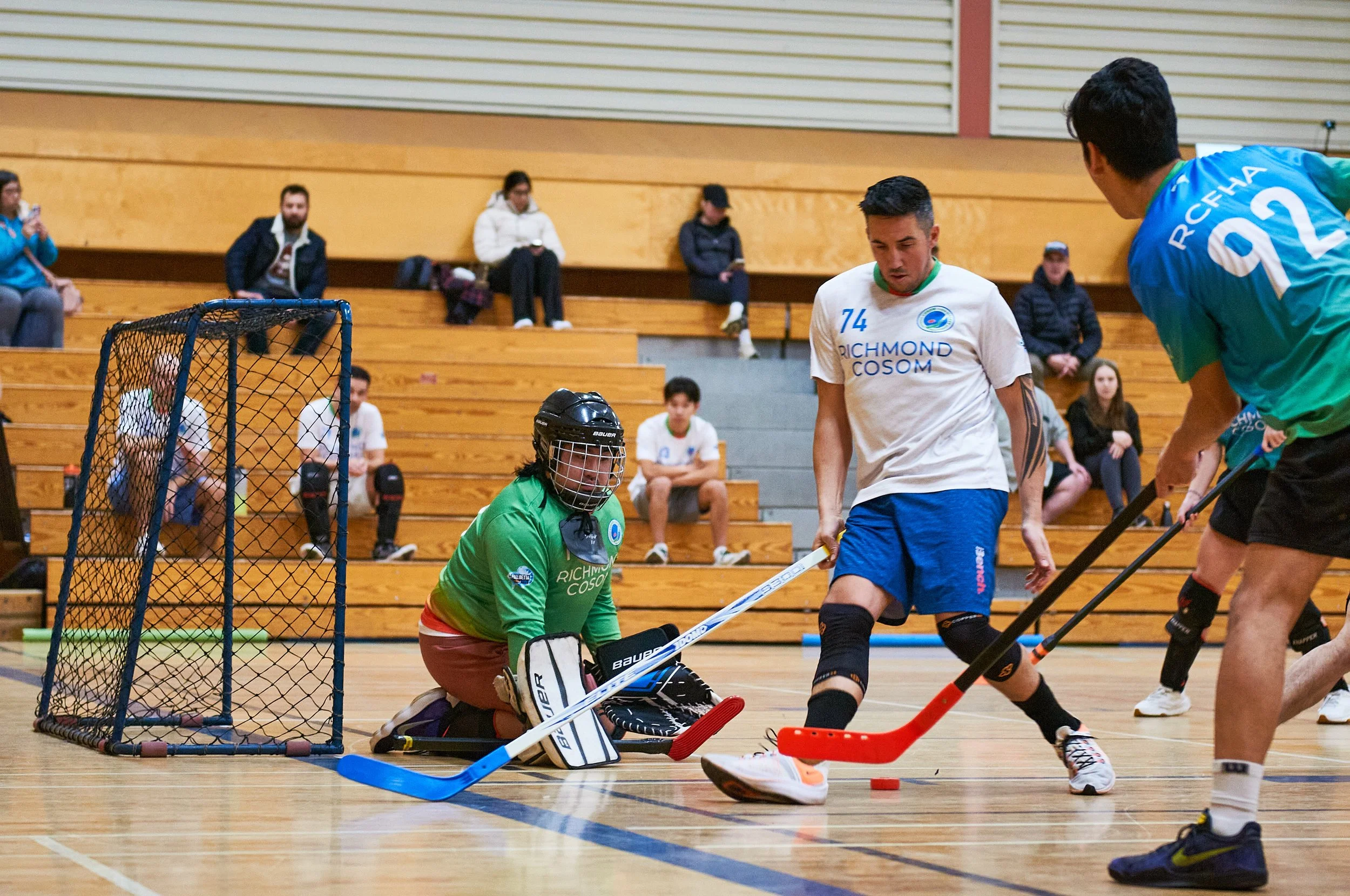 Dec-15_Old Yellers vs Outlaws 16.jpeg
