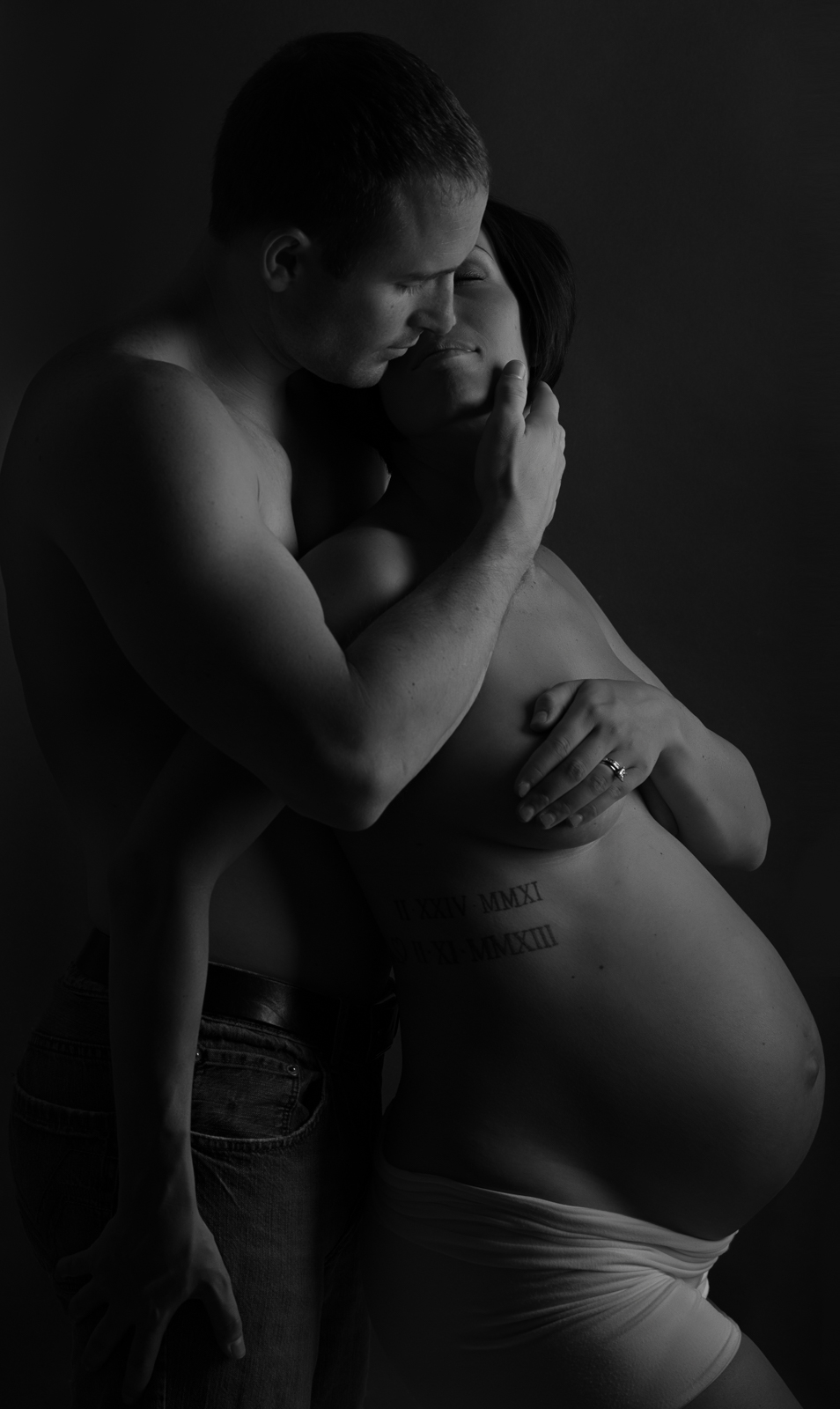 Tacoma Studio Maternity (3 of 10).JPG