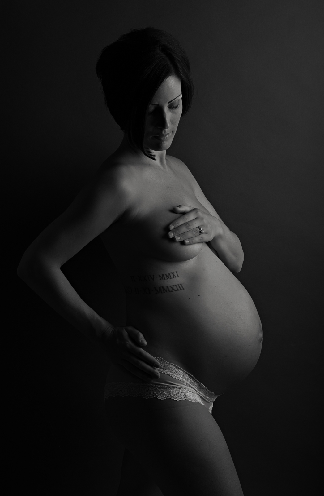 Tacoma Studio Maternity (4 of 10).JPG