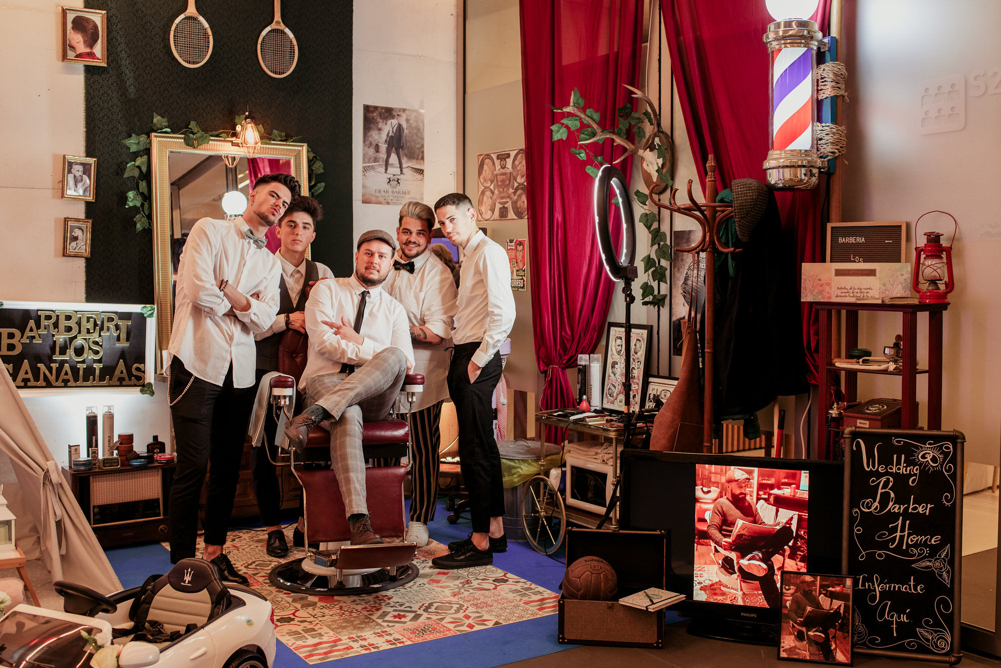 “Los canallas” won an award as the best stand in the show.