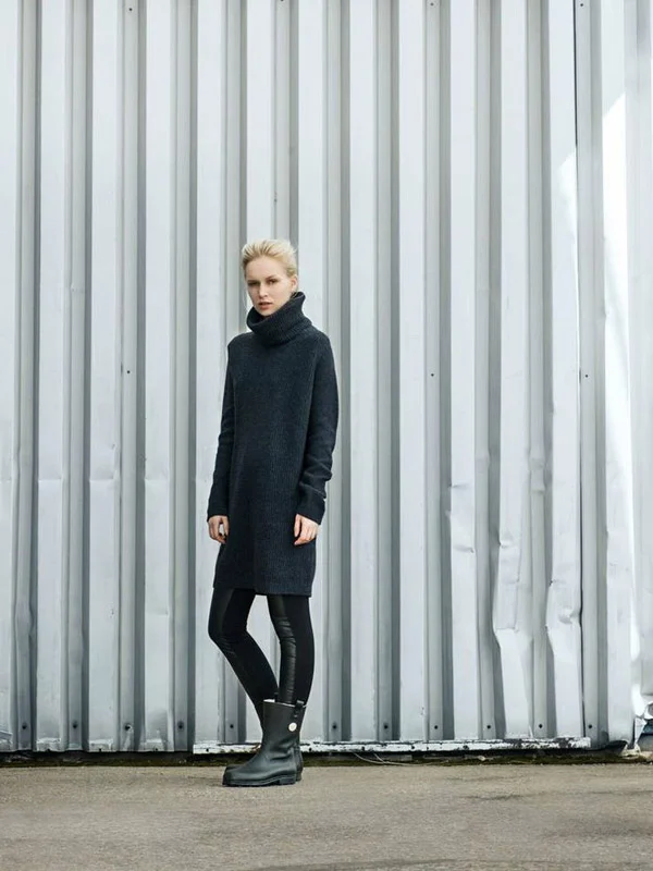 Julia Lundsten boots.jpg