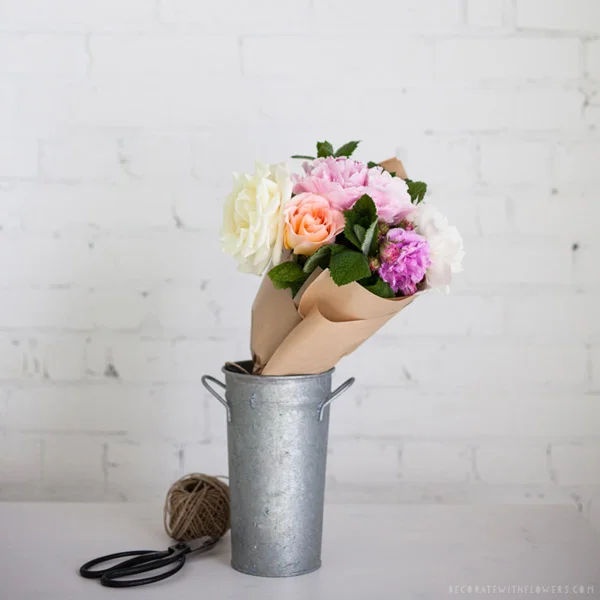Decorate_with_Flowers_Holly_Becker_Leslely_Shewring_2.jpg