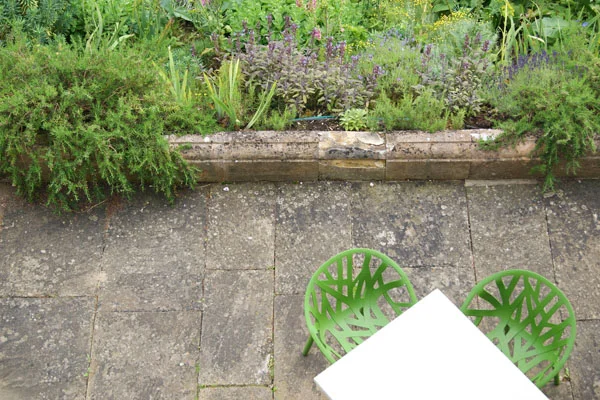 Cowley-Manor-chairs-on-terrace-Design-Hunter.jpg
