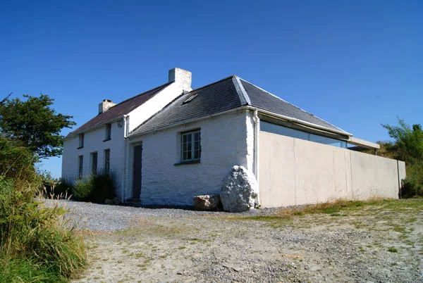The_Welsh_House_traditional_meets_modern_exterior.jpg