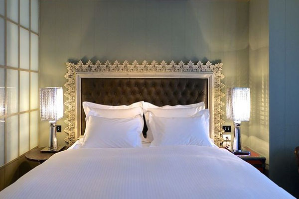 Alma_Hotel_Tel_Aviv_bedroom_on_Design_Hunter.jpg