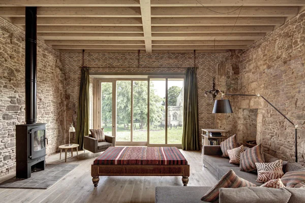 Astley-Castle-living-room-Design-Hunter_edited-1.jpg
