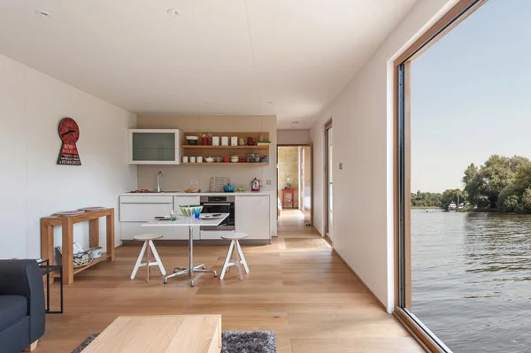 floating_home_dining_area.jpg