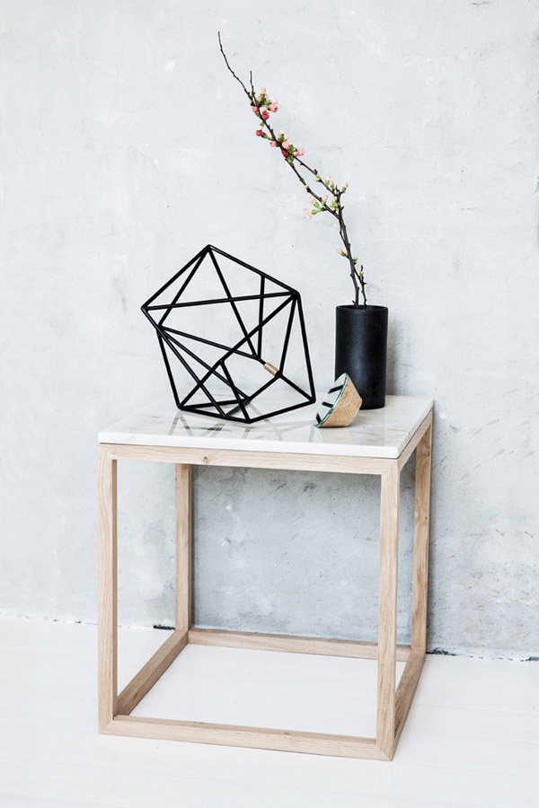 Marble_cube_table_Kristina_Dam.jpg