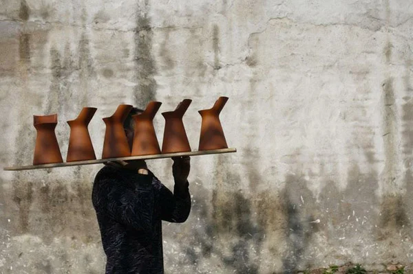 terracotta_pots_benjamin_hubert_design_hunter.jpg