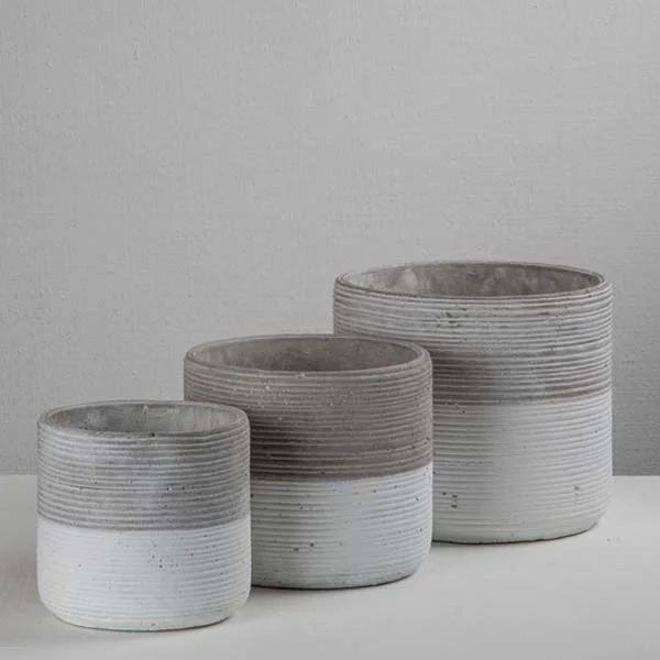 corrugated_cement_pot_Darkroom.jpg
