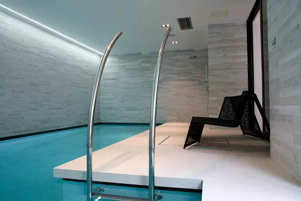 pool_ava_house_savills_design_hunter.jpg