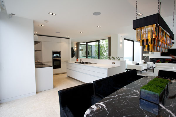 kitchen_dining_ava_house_savills_design_hunter.jpg