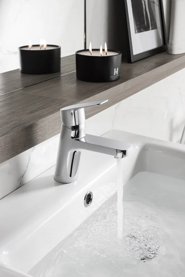 KHZERO6_Kelly_Hoppen_Crosswater_tap_Basin Mono.jpg