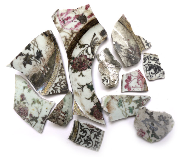 ceramic fragments Zoe Hillyard 2.jpg