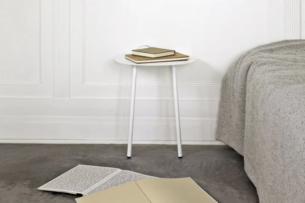 Menu Yeh wall table