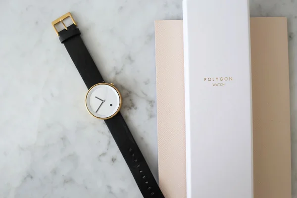 Chi and Chi Polygon | Design Hunter