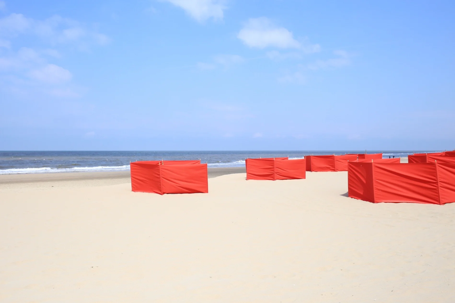 Bries beach club Noordwijk | Design Hunter