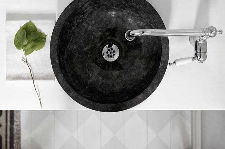 Black bathroom basin