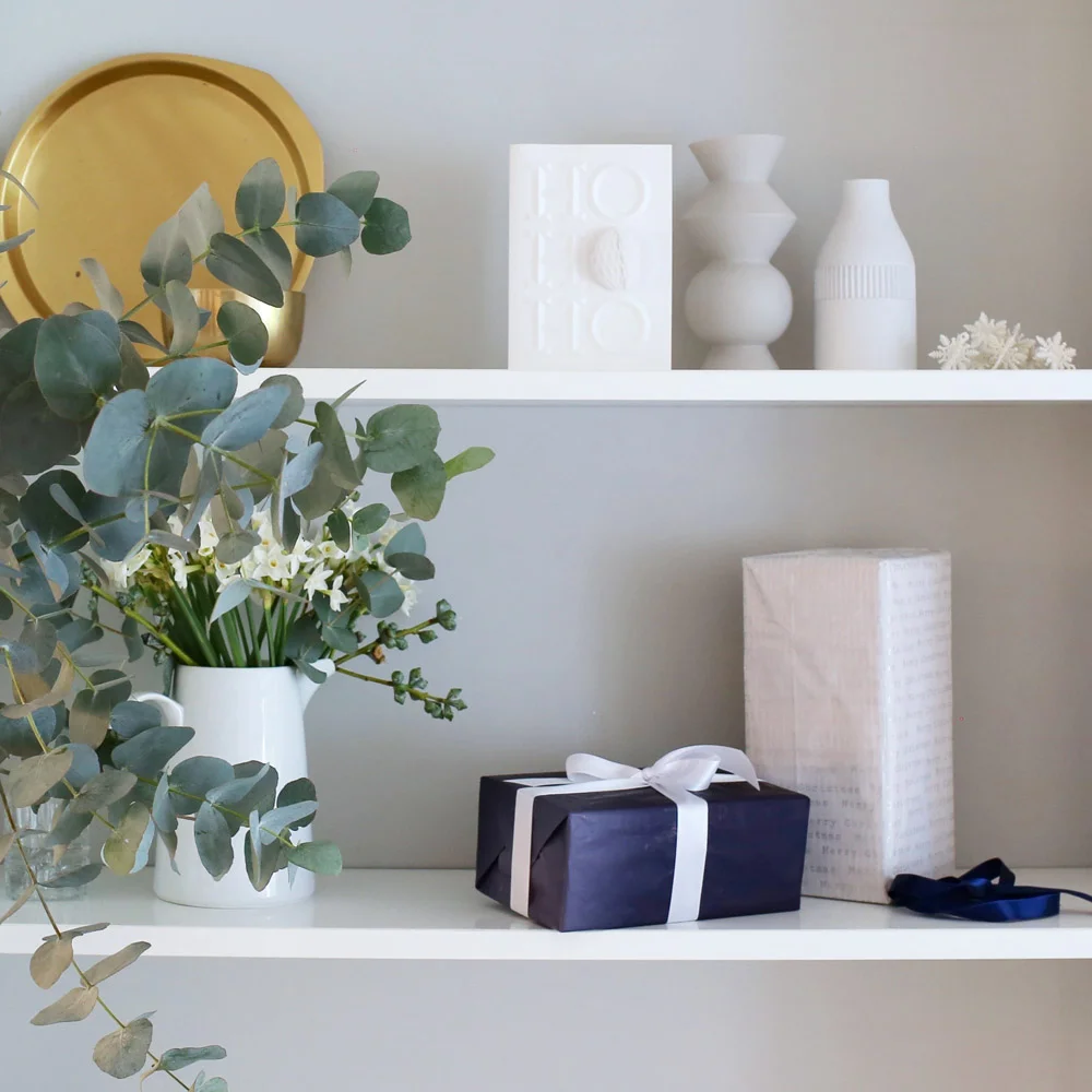 Festive shelfie | Design Hunter