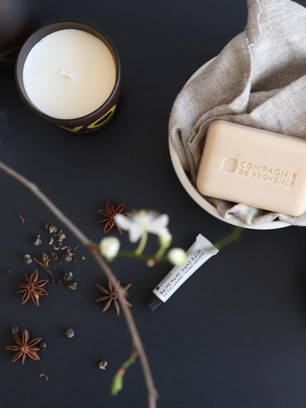 Version Originale by Compagnie de Provence | Styling and photography by Design Hunter