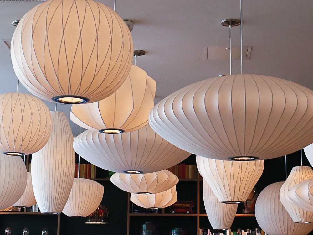 George Nelson bubble lamps at CitizenM | Deisgn Hunter