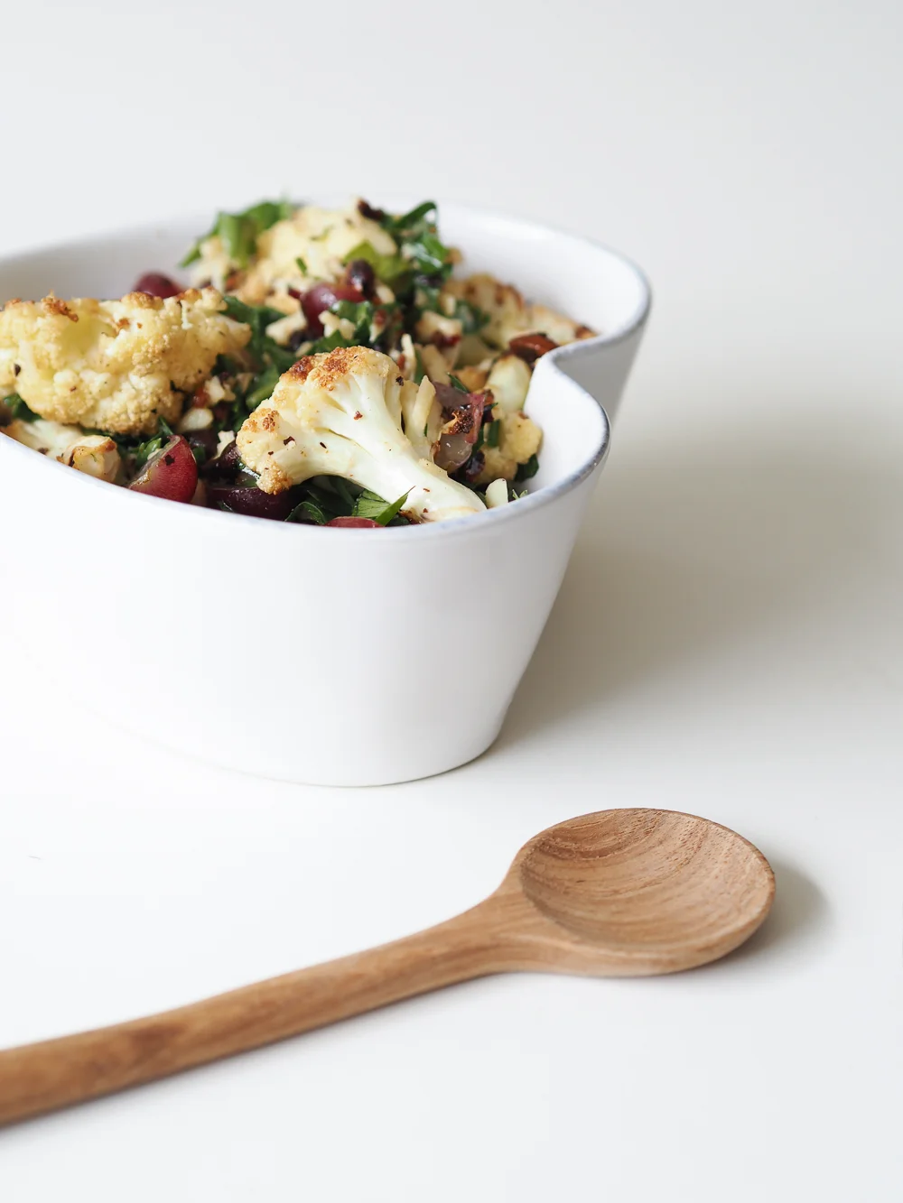 Cauliflower and grape sald