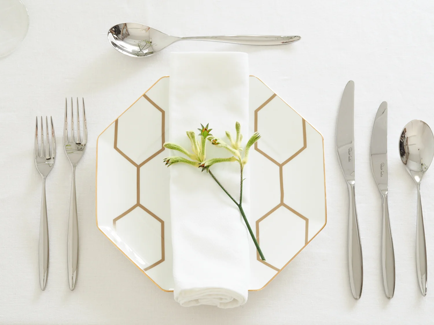 The Hidcote cutlery collection by Robert Welch | Design Hunter