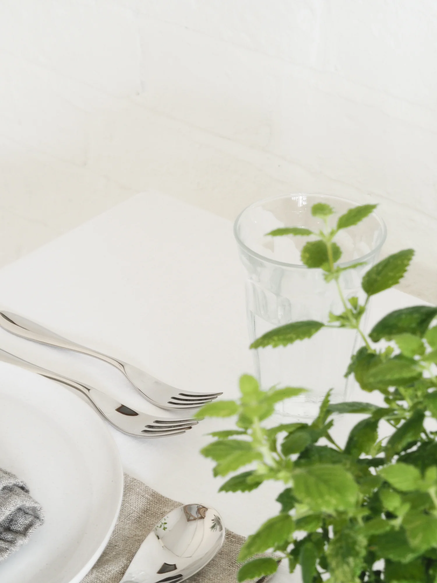 Bourton cutlery collection by Robert Welch | Design Hunter