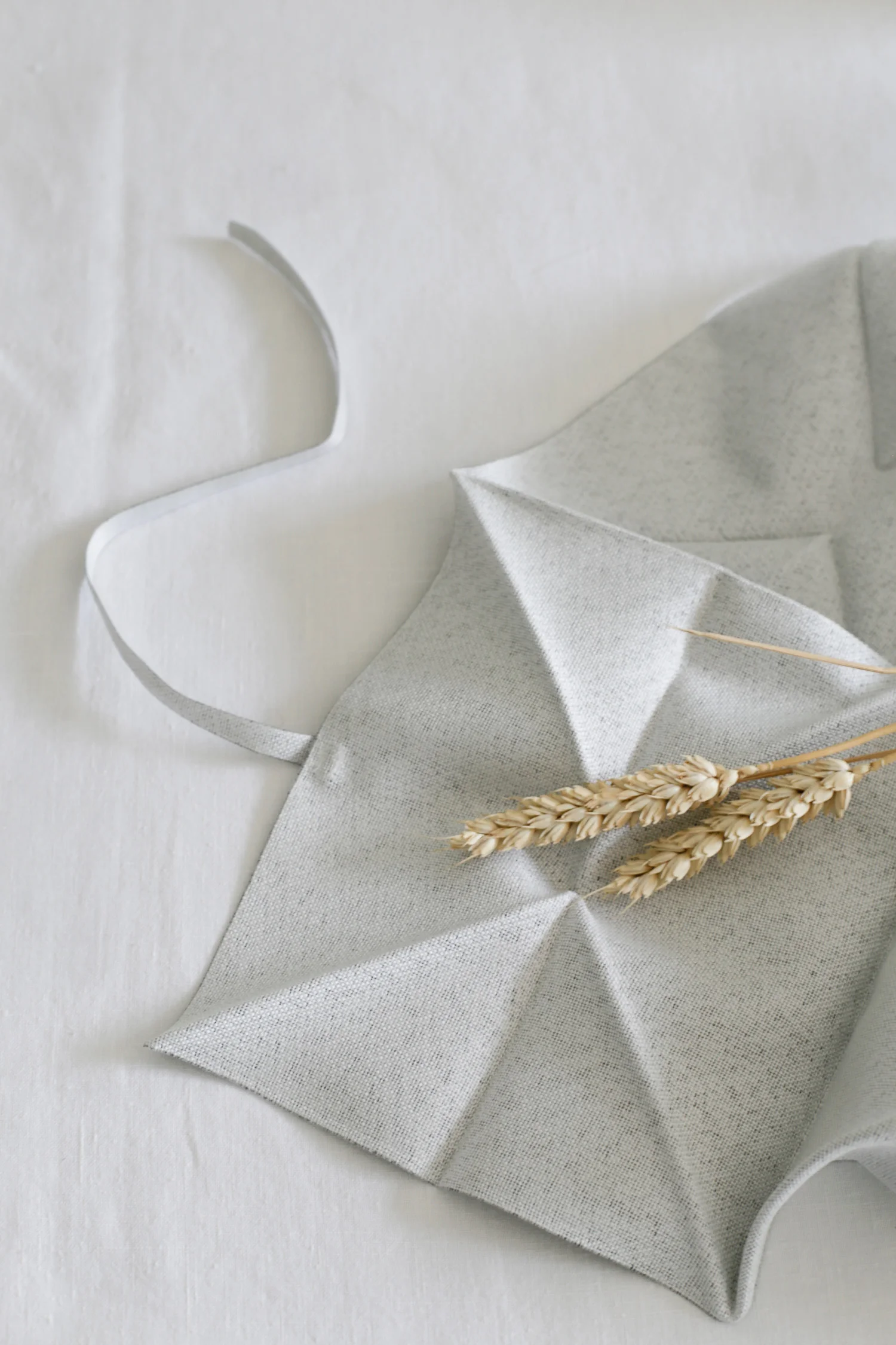 Issey Miyake napkin for iittala | Design Hunter