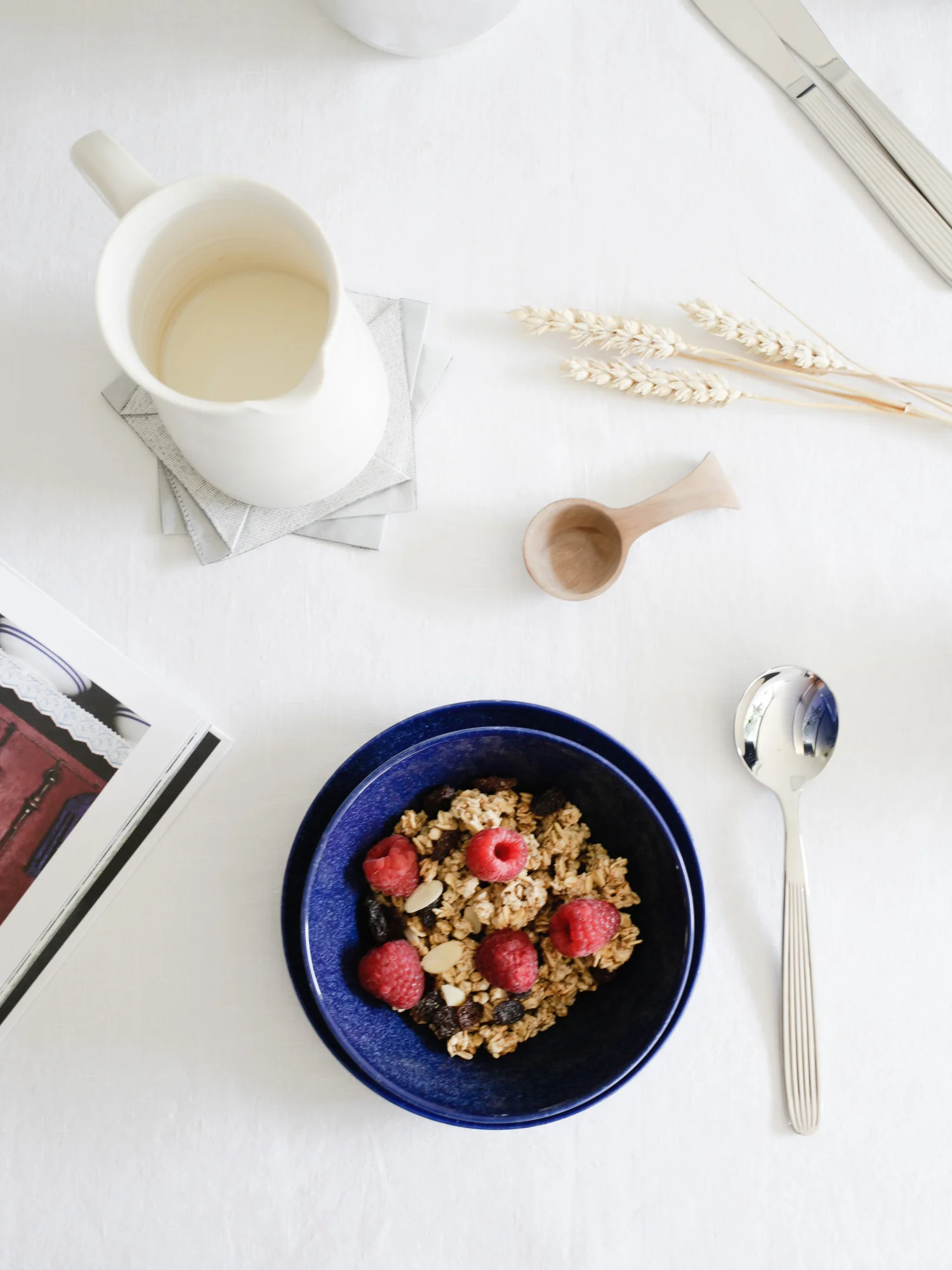 Breakfast table with iittala tableware | Design Hunter