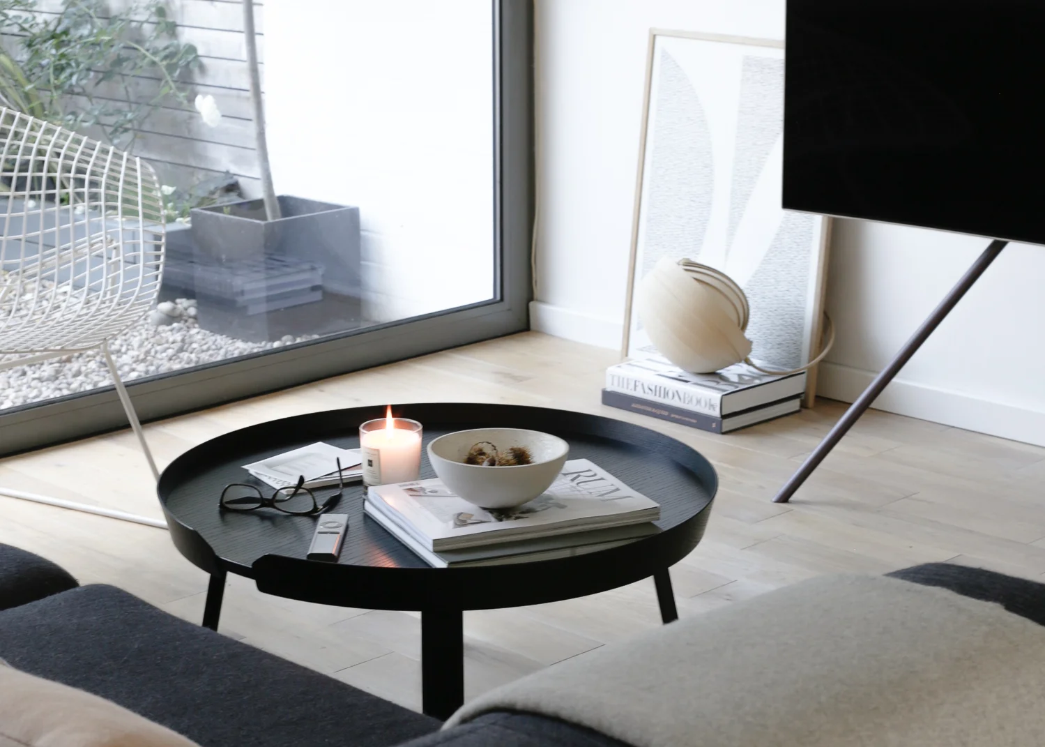 Samsung QLED TV - Design Hunter