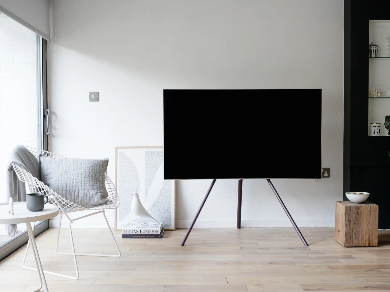 Samsung QLED TV | Design Hunter 4x5-1-10.jpg