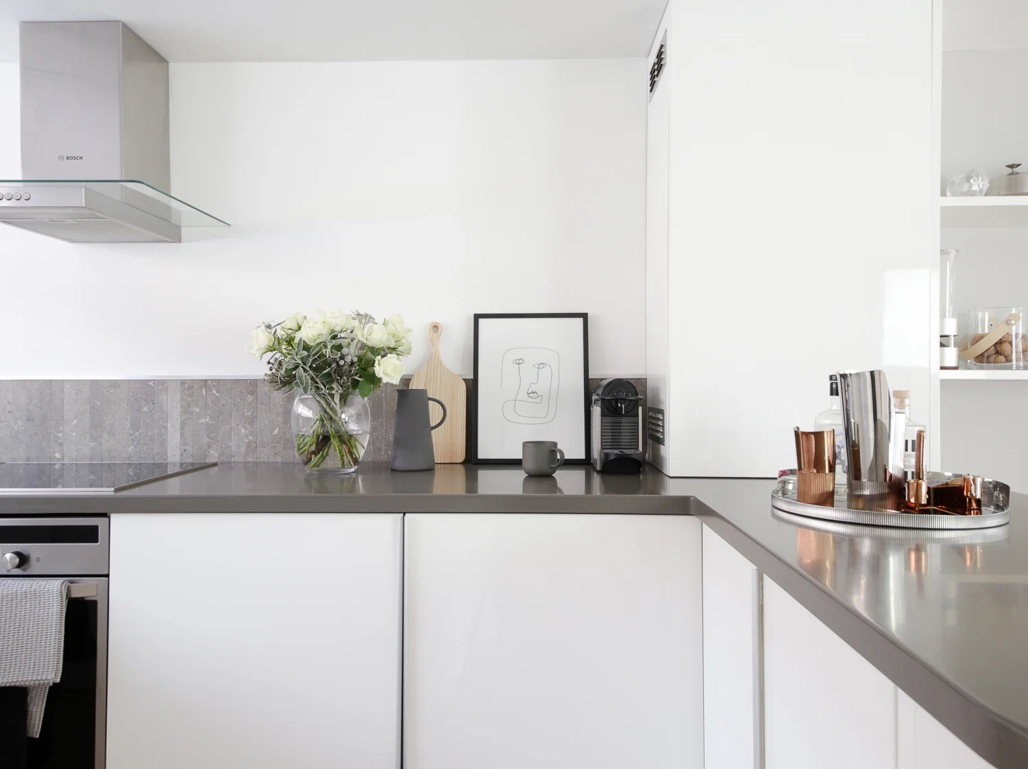 Modern contemporary white kitchen | Design Hunter