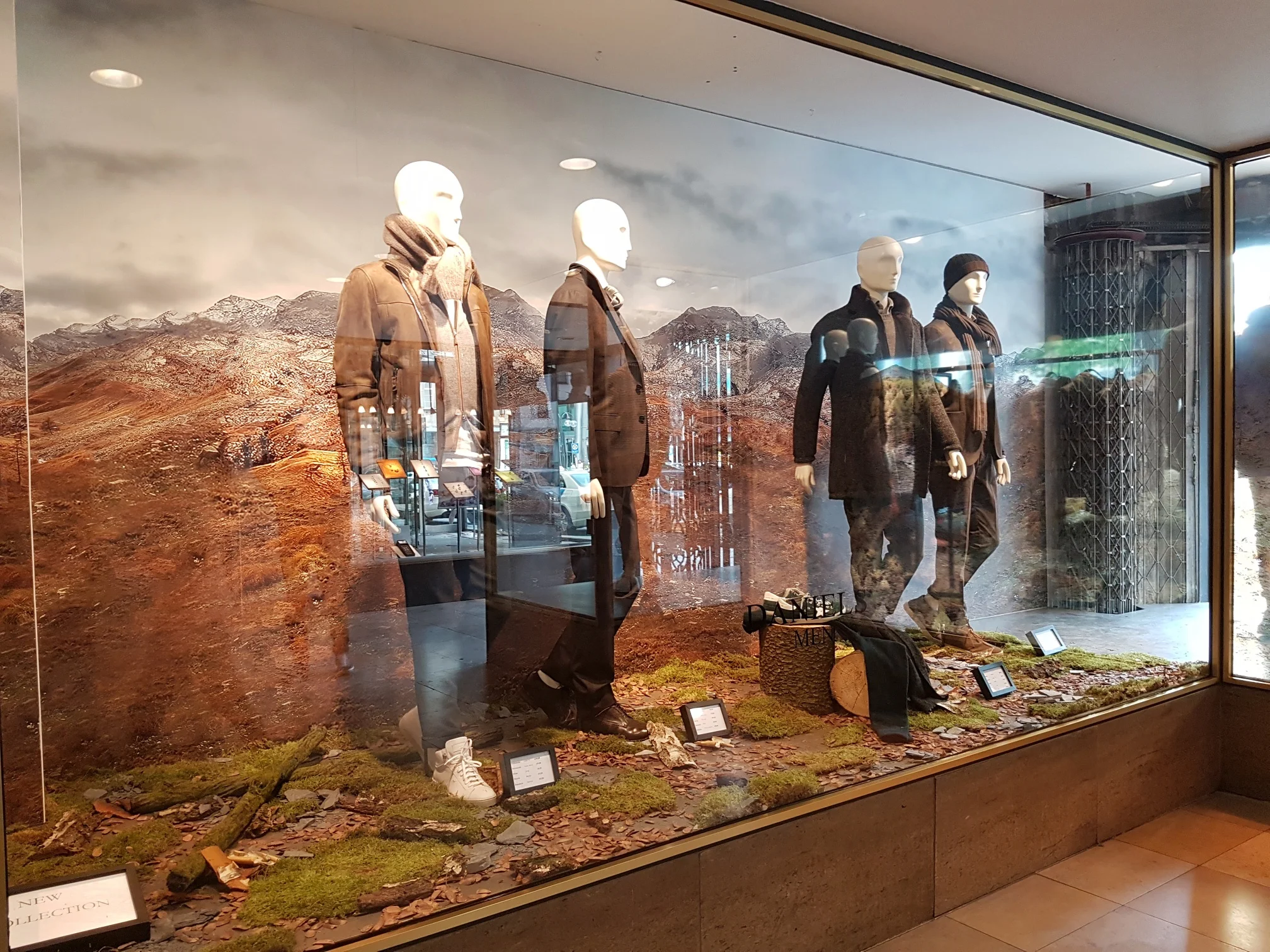 Mountain view window - Antalis Interior Design Award