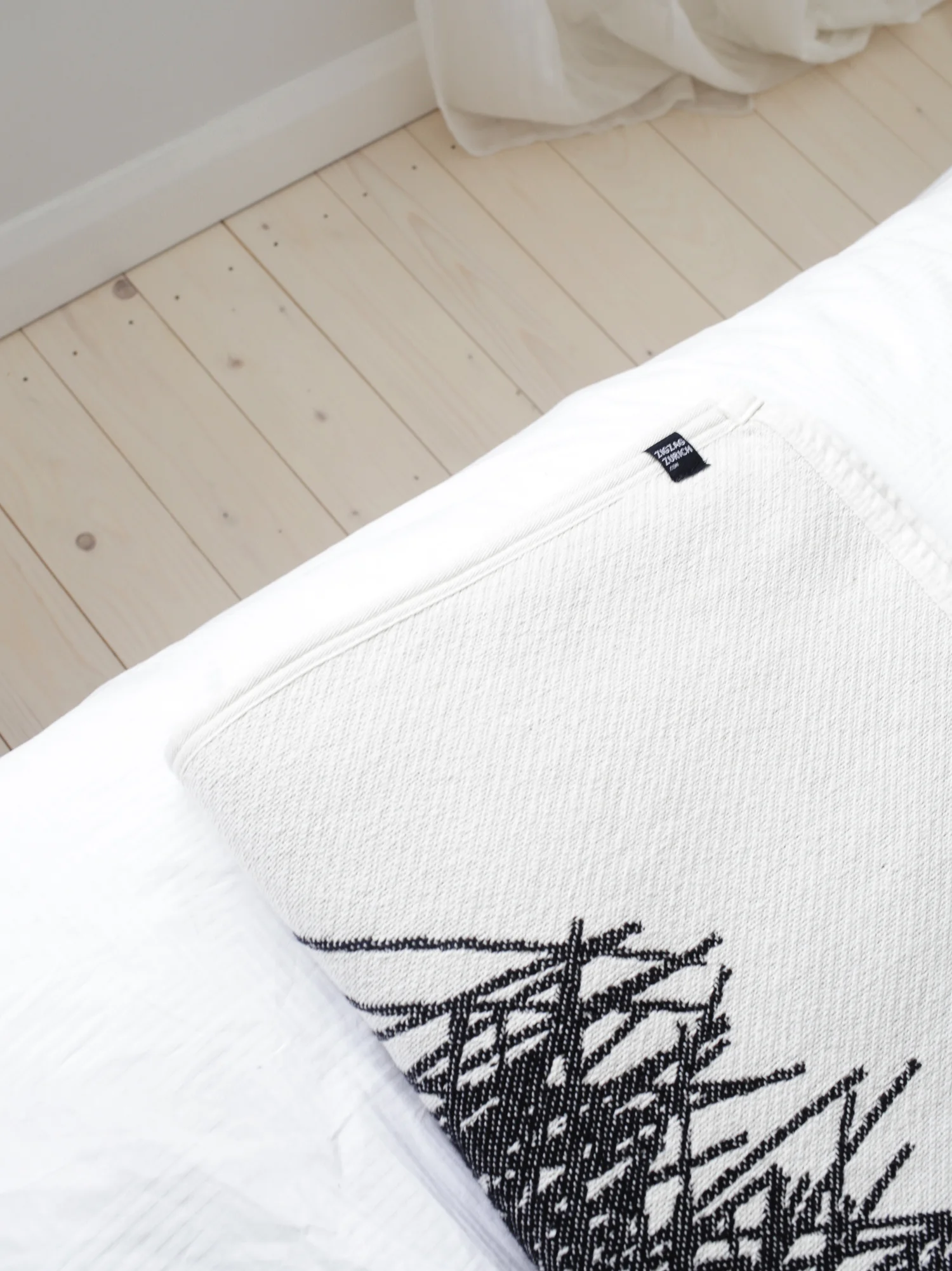 ZigZag Zurich Artist Blanket - Design Hunter