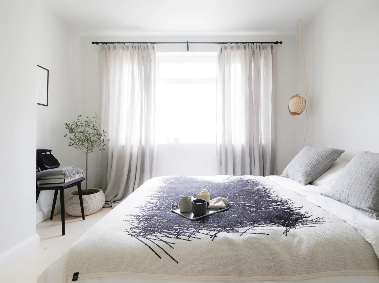 Bedroom-7324.jpg
