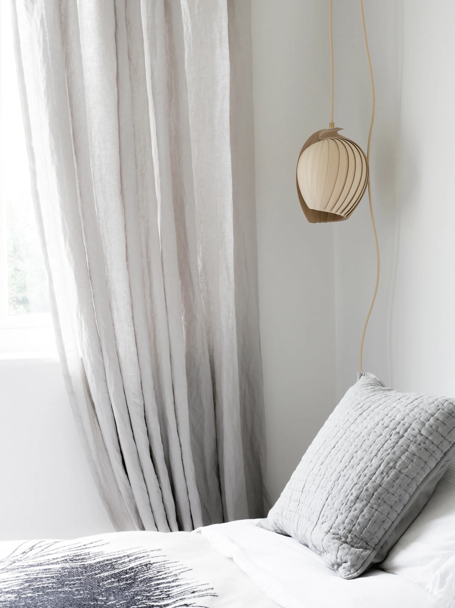 Grey linen curtains - Design Hunter