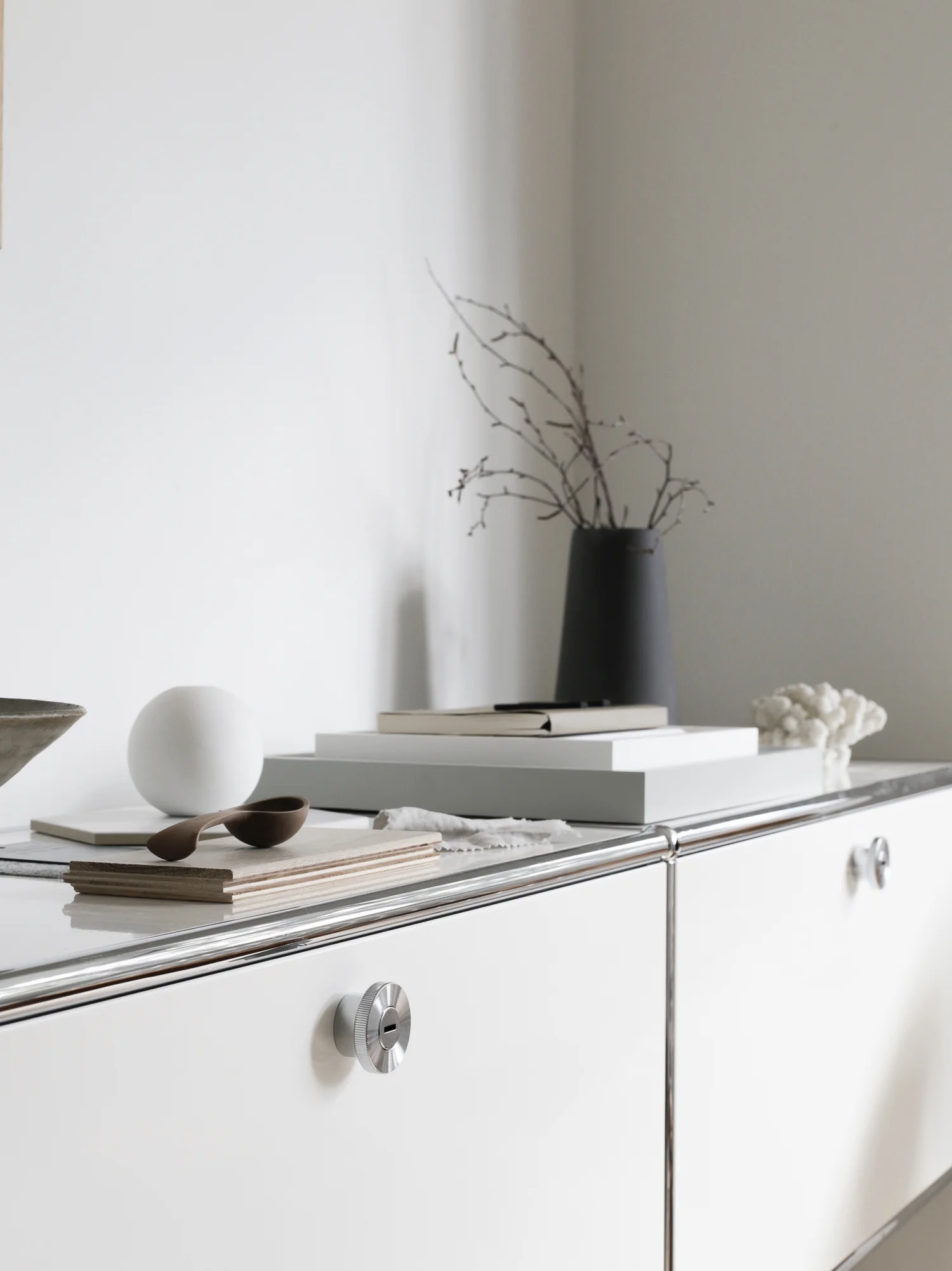 USM Haller cabinet | Design Hunter