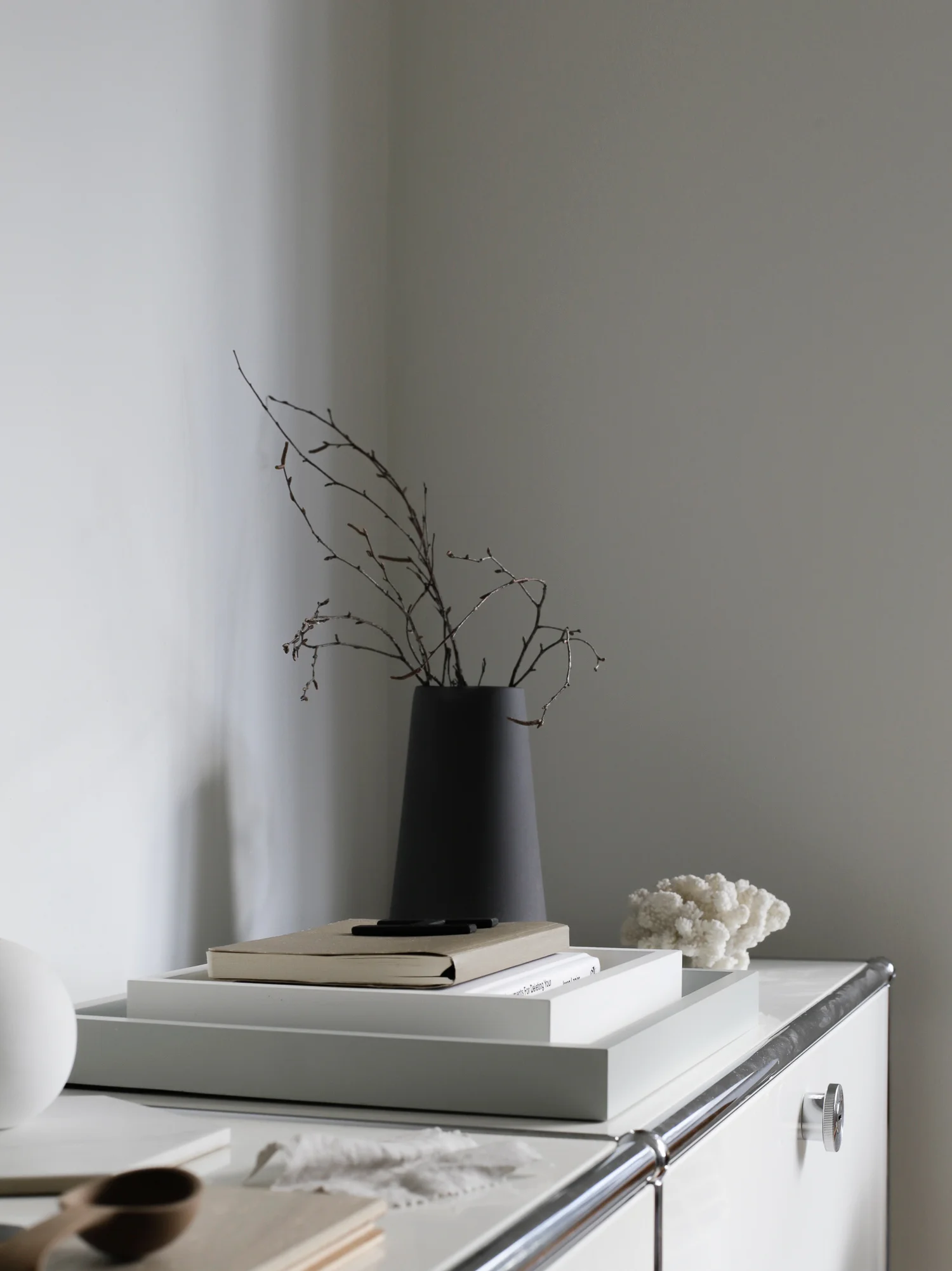 USM Haller cabinet | Design Hunter