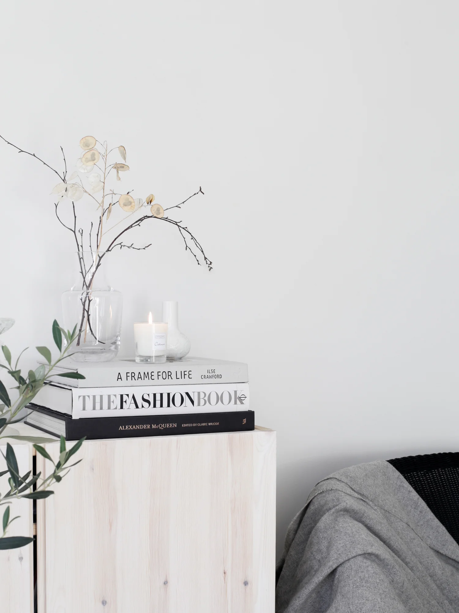 Grey cashmere throw | The White Company