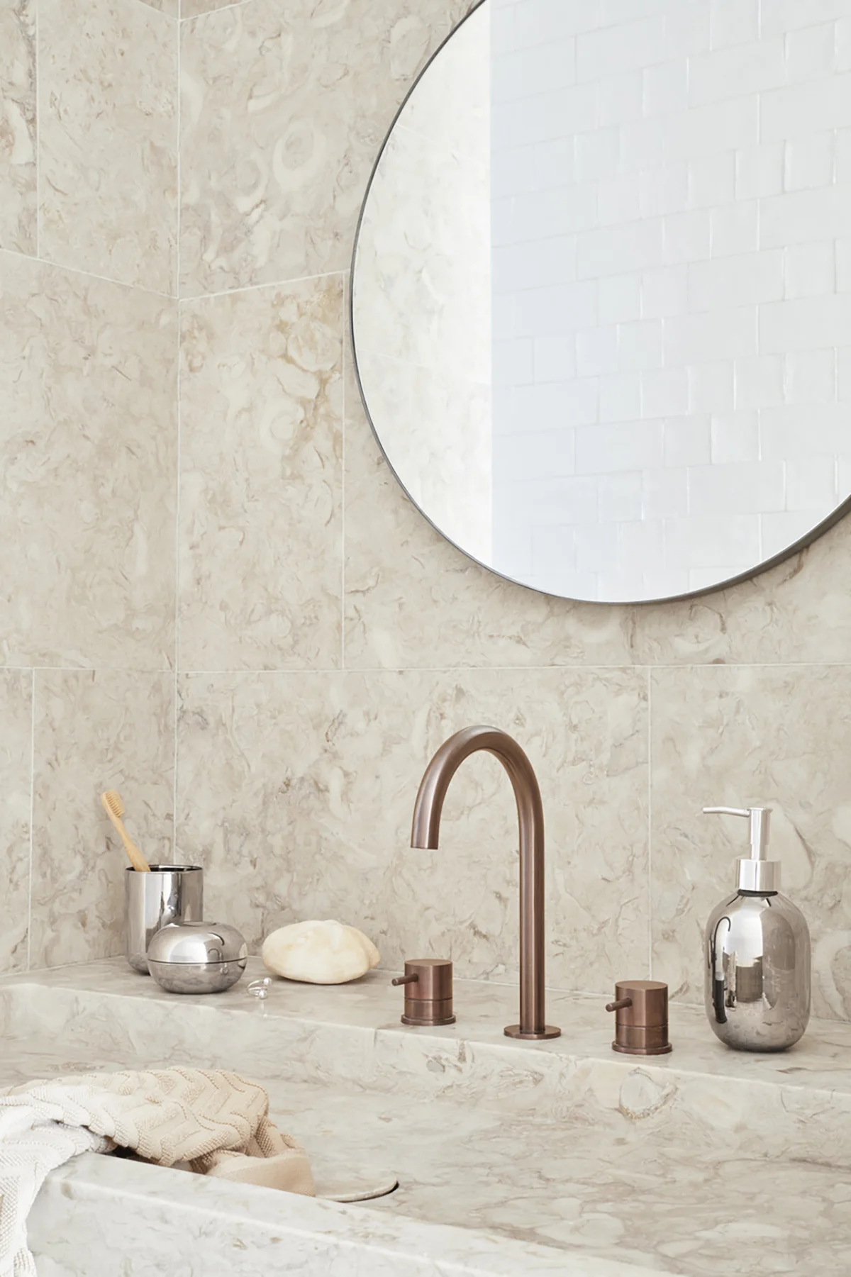H&M Home Spring 2019 4.jpg