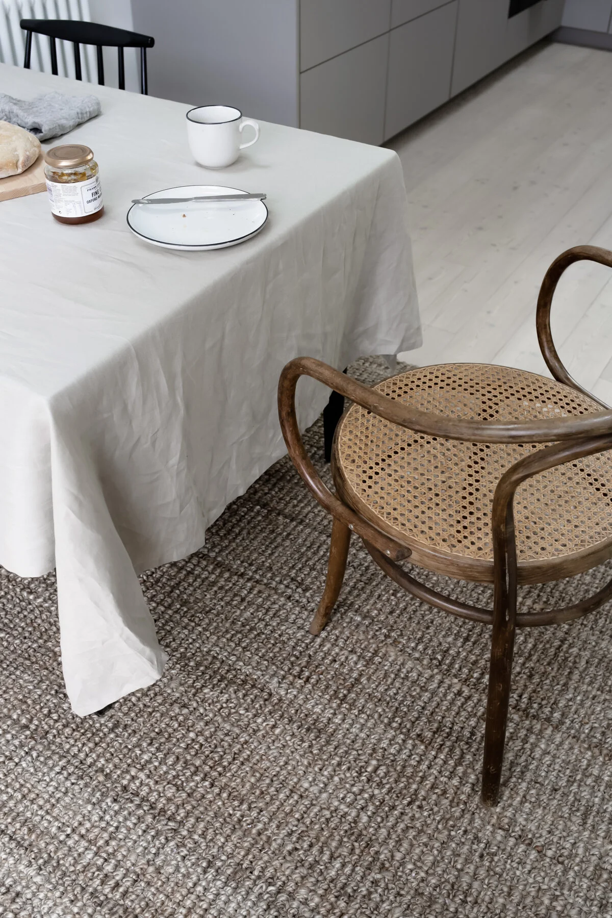 Kitchen with pale wooden floor - Design Hunter.jpg