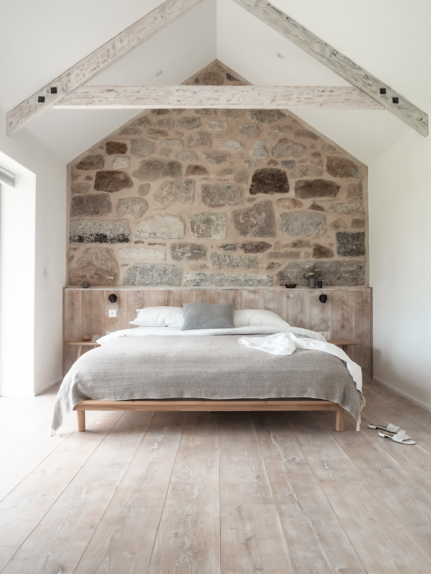 The Meadows - a modern rustic hideaway in Cornwall