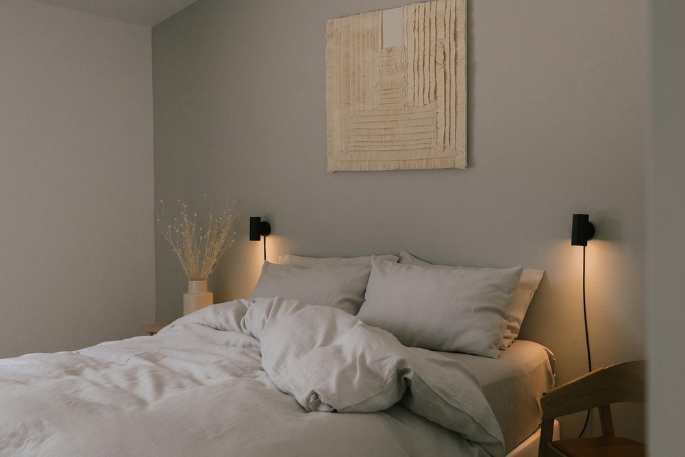 Minimalist style bedroom