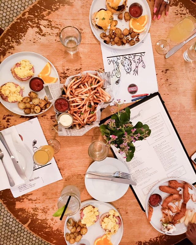 I had a lovely brunch with my good friends on this #nationalfriendsday! Nothing brings people together more than food!
.
.
.
.
.
.
.
.
.
.
.
#Brunch #sundayfunday #blessed #friendships #blogger #nyc #curlygirl #blackgirlmagic